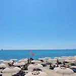 Hostdomus - A Due Passi Dal Mare * Pietra Ligure