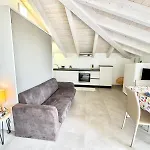 Apartment Hostdomus - A Due Passi Dal Mare Pietra Ligure